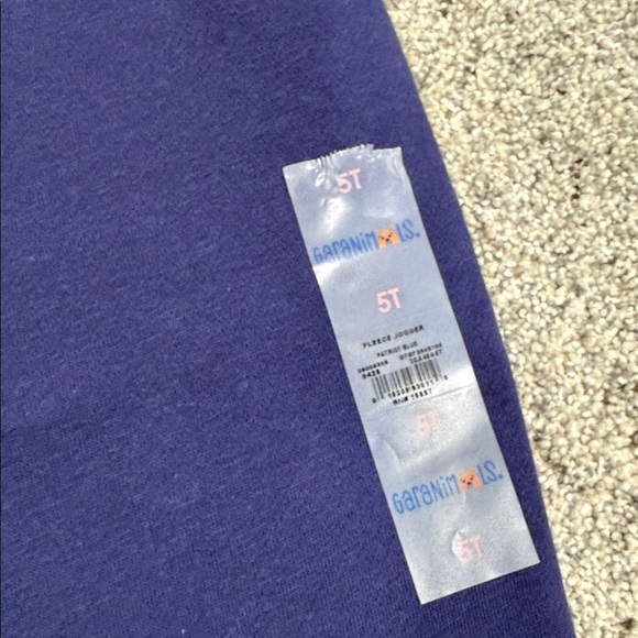 2 Set of pants and shorts - Picture 10 of 15